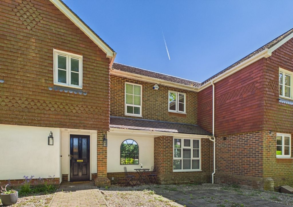 Property photo 1 of 18 Front Crop