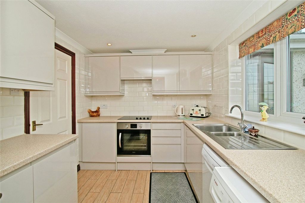 Property photo 2 of 13 Kitchen