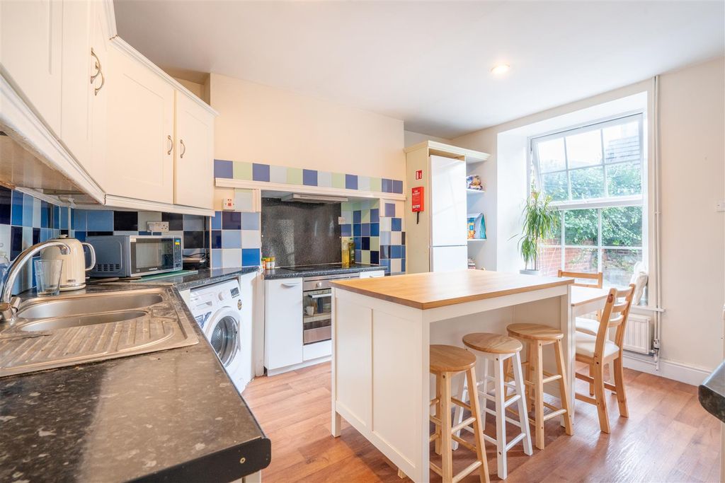 Property photo 2 of 11 _Ajh1796-Hdr.Jpg