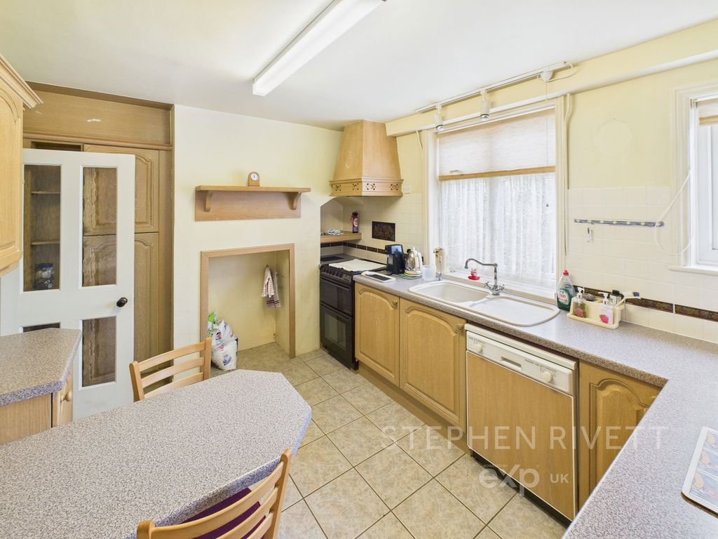 Property photo 3 of 24