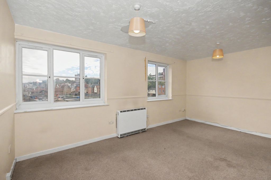 Property photo 2 of 14 313 Parmentergate Court, St John Street, Norwich, Nr1 1Pf