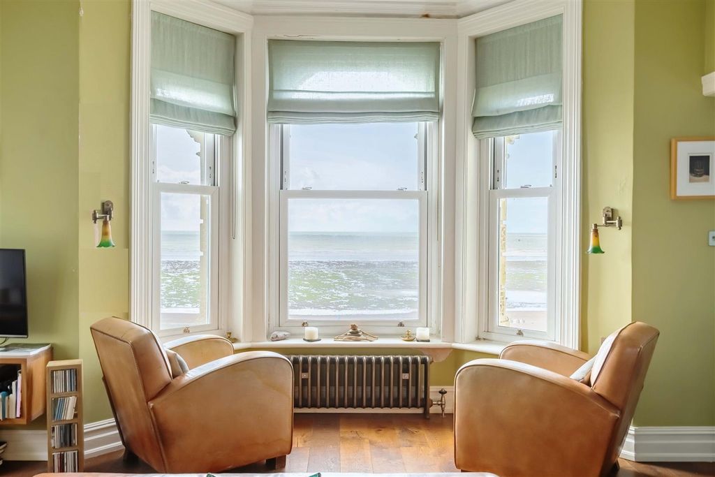 Property photo 3 of 25 Uikgpucy.Jpg