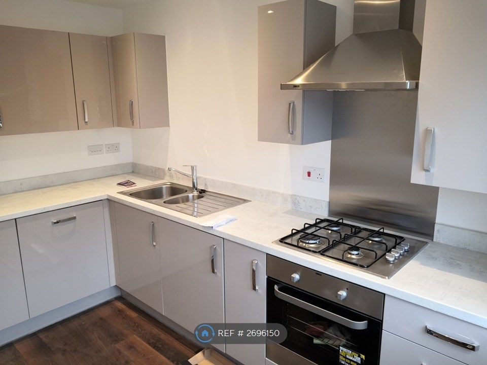 Property photo 1 of 10 Kitchen