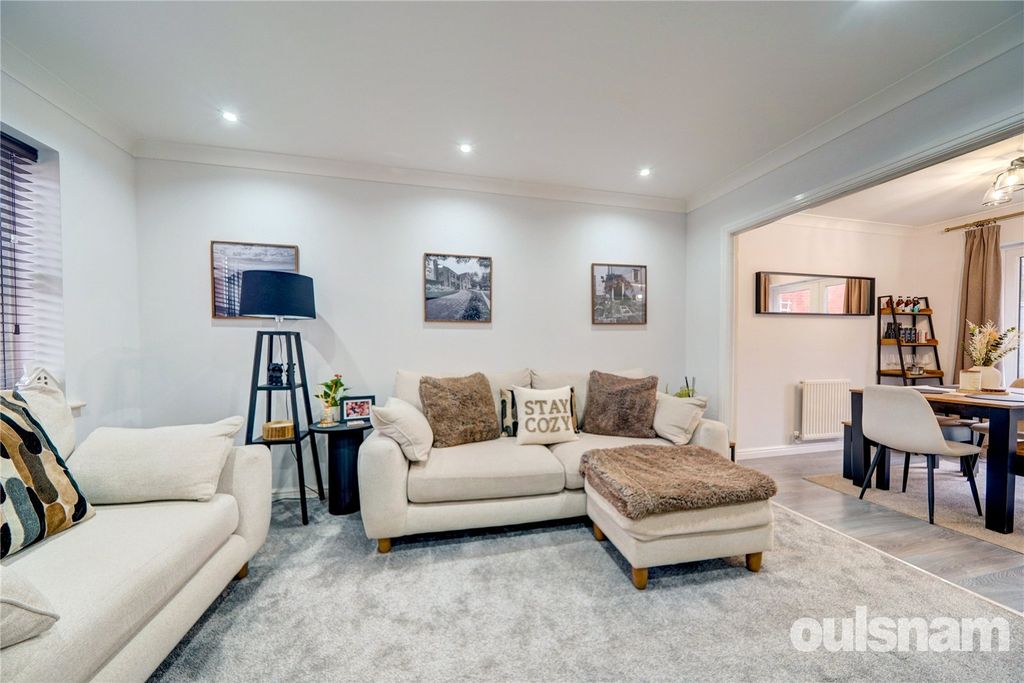 Property photo 2 of 16 Picture No. 21