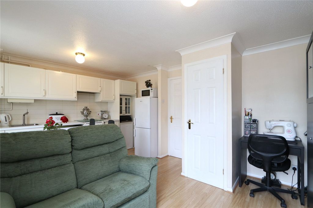 Property photo 2 of 9 Picture No. 08