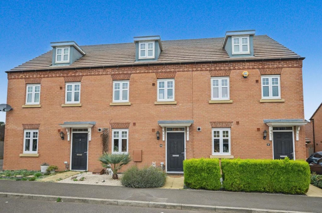 Property photo 1 of 17 The Property