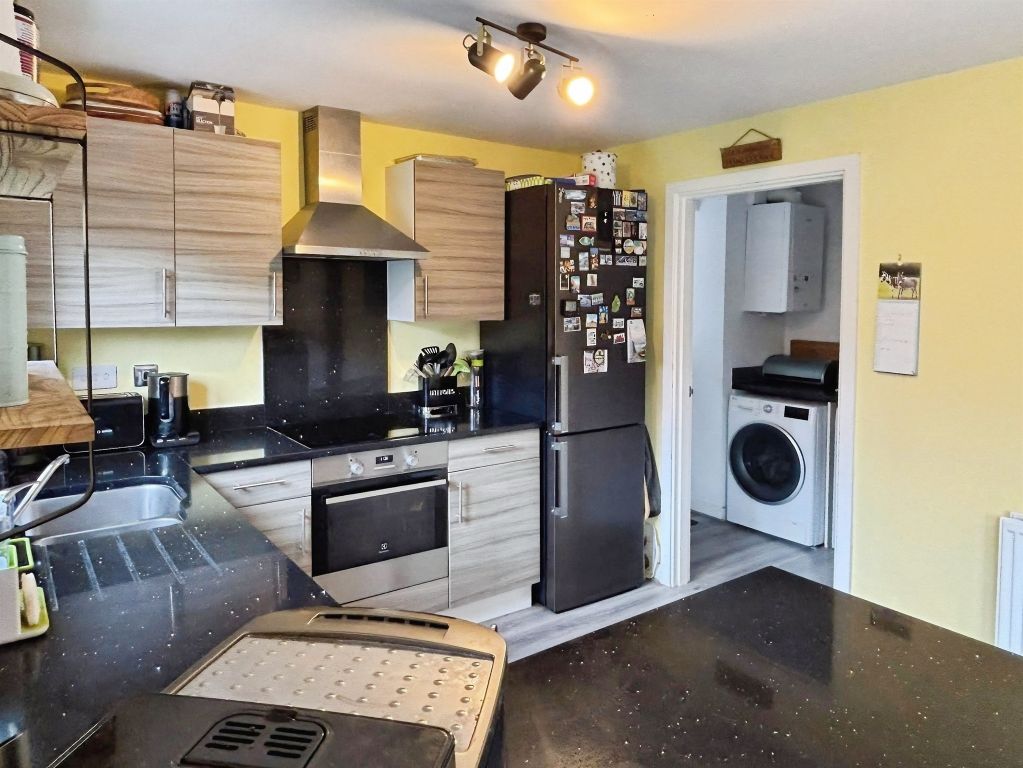 Property photo 3 of 12