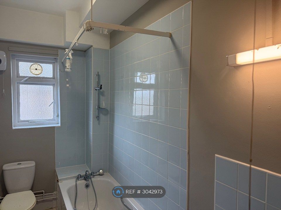 Property photo 3 of 4 Bathroon