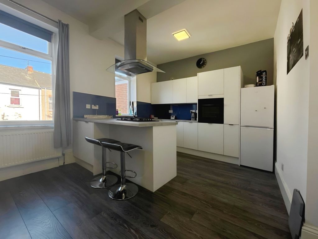 Property photo 2 of 16 4148353