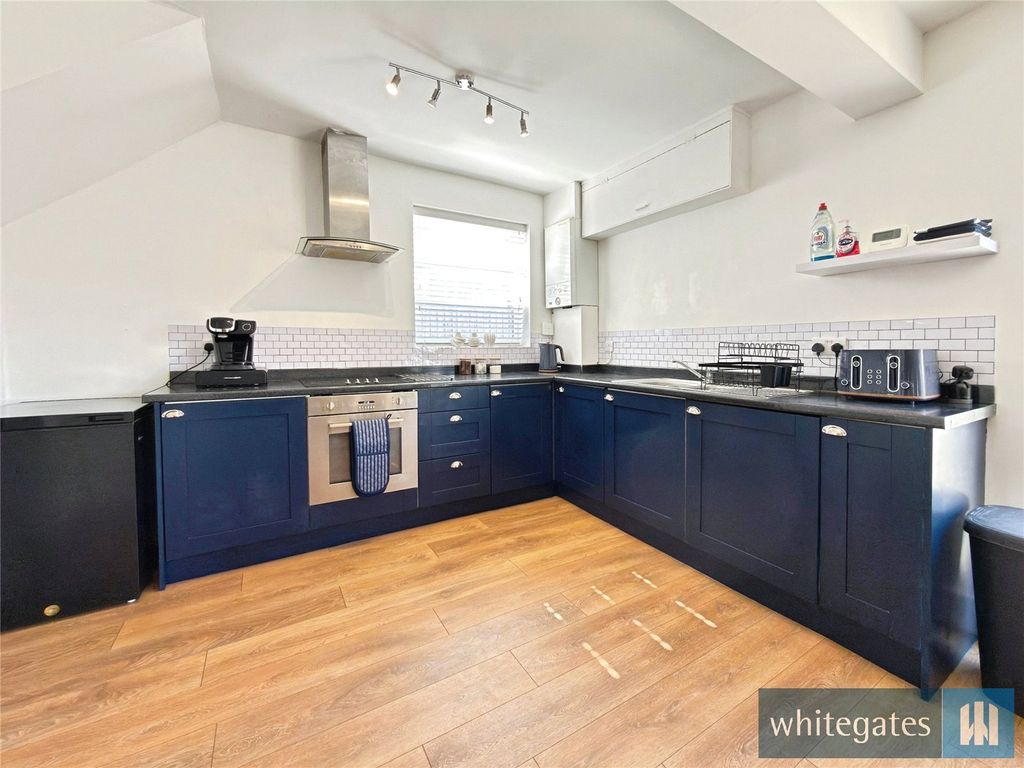 Property photo 3 of 18 Picture No. 02
