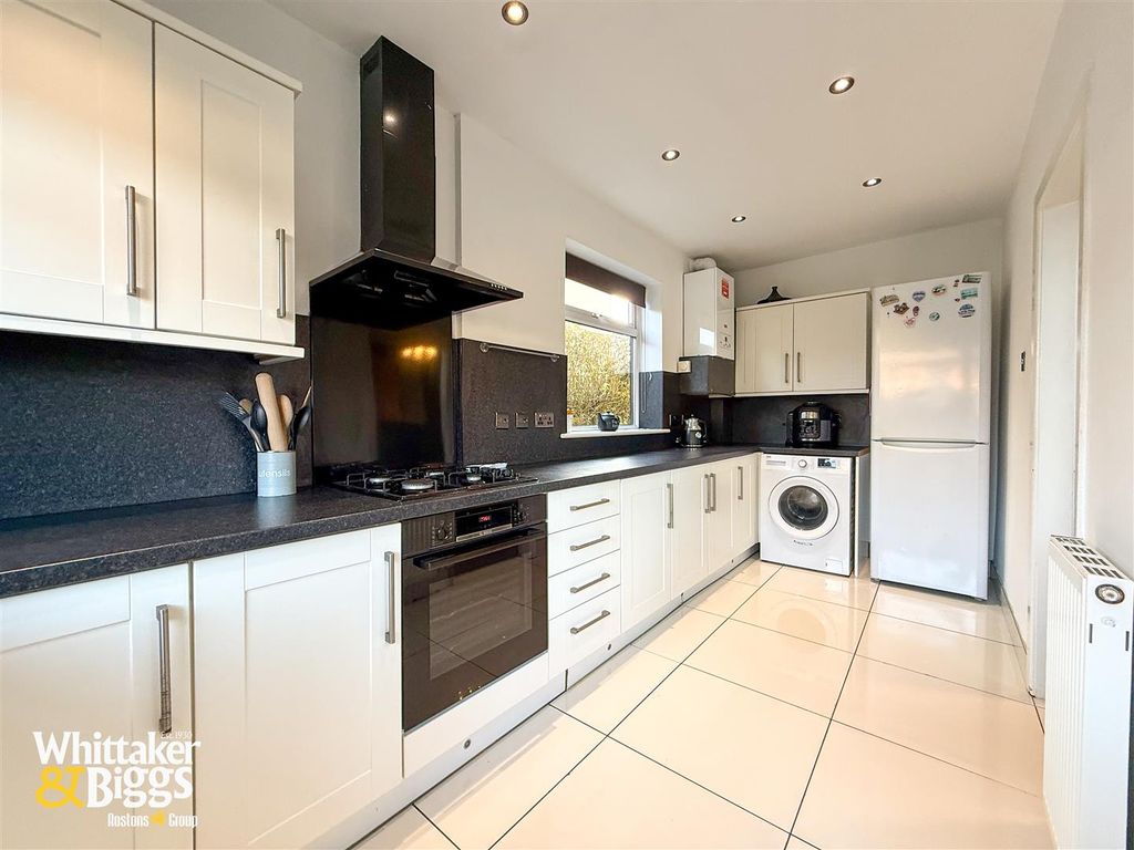 Property photo 2 of 35 20251125_102425307_Ios.Jpg