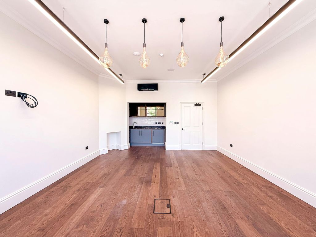Property photo 1 of 17 Borough House-3.Jpg