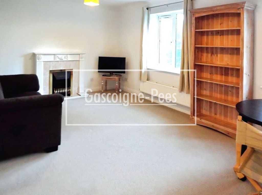 Property photo 2 of 6