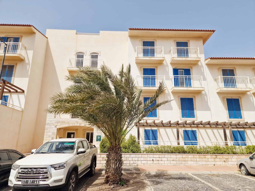 Property photo 2 of 11 Exterior View