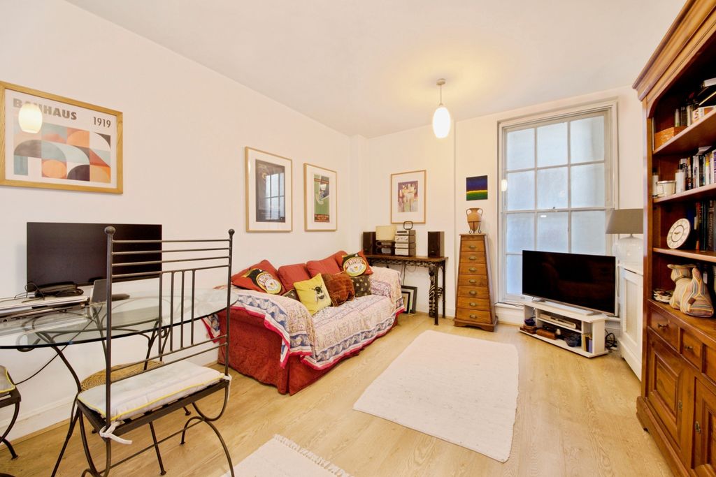 Property photo 2 of 11 Img_1445