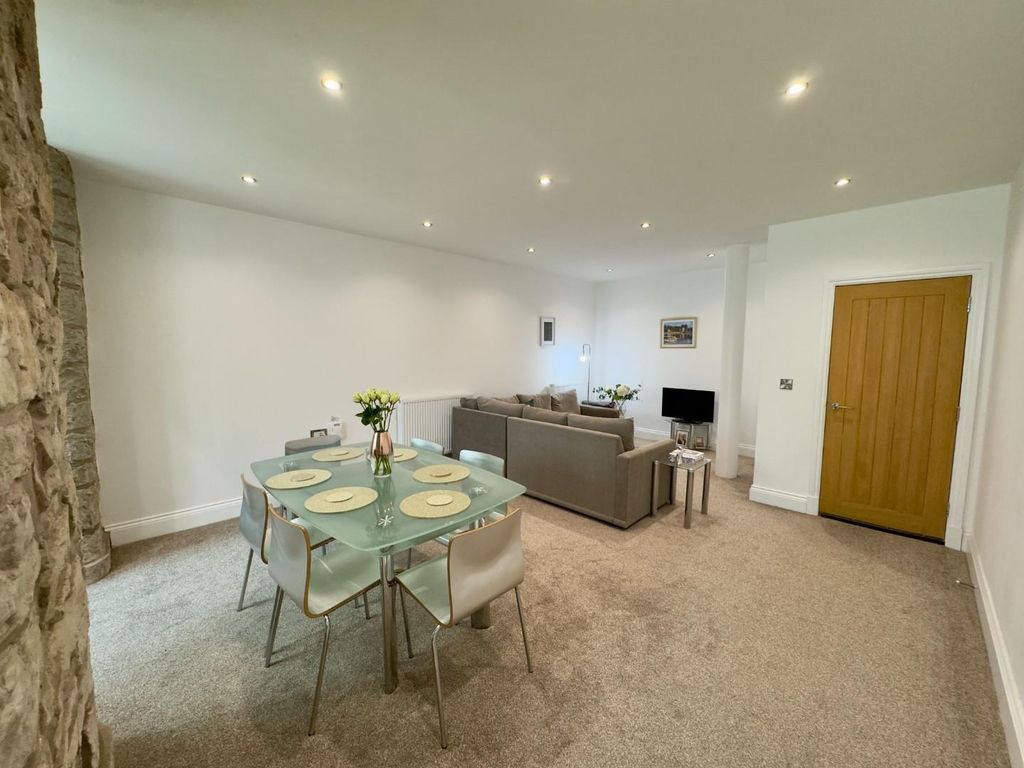 Property photo 2 of 19 Image00027.Jpeg