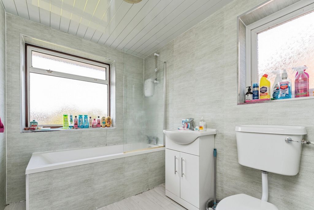 Property photo 3 of 19 Pbox-Img.Jpg
