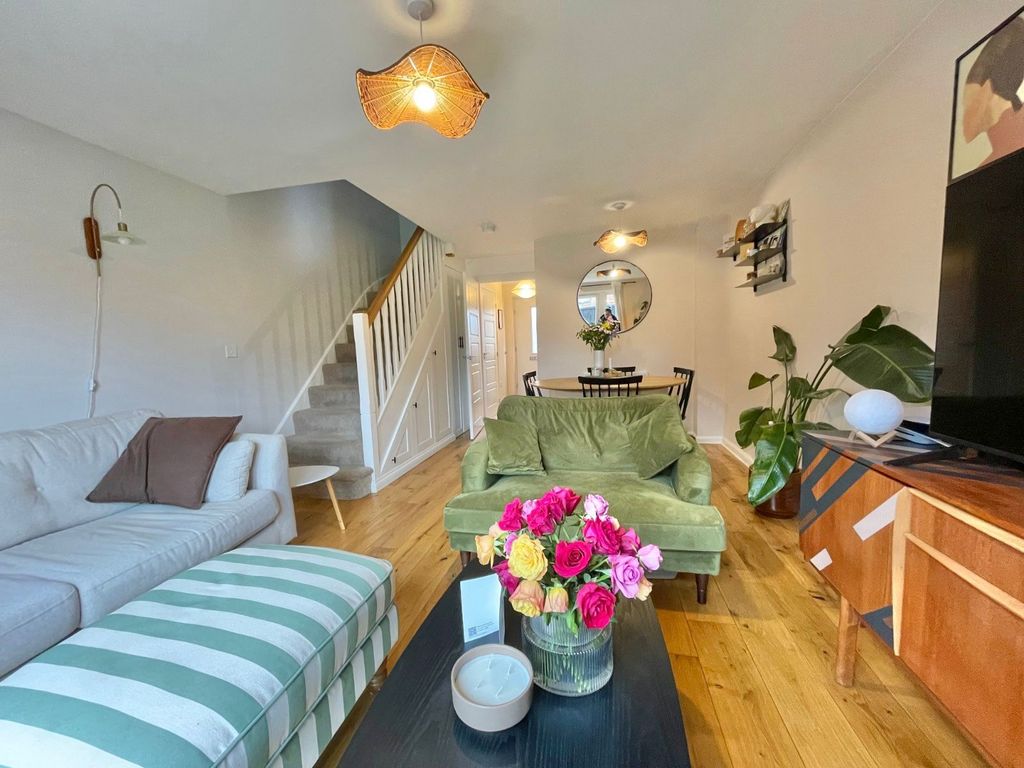 Property photo 2 of 21