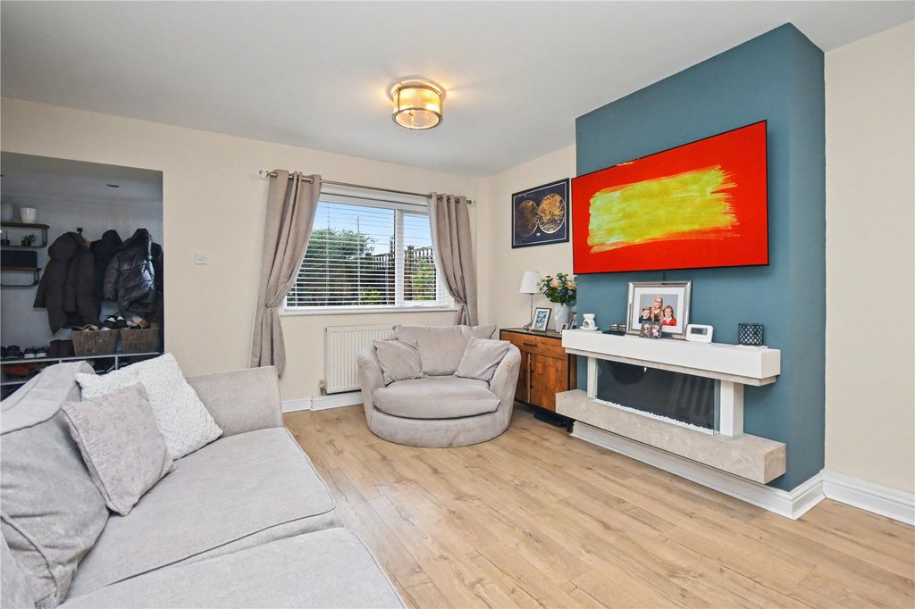 Property photo 1 of 19 Picture No. 17