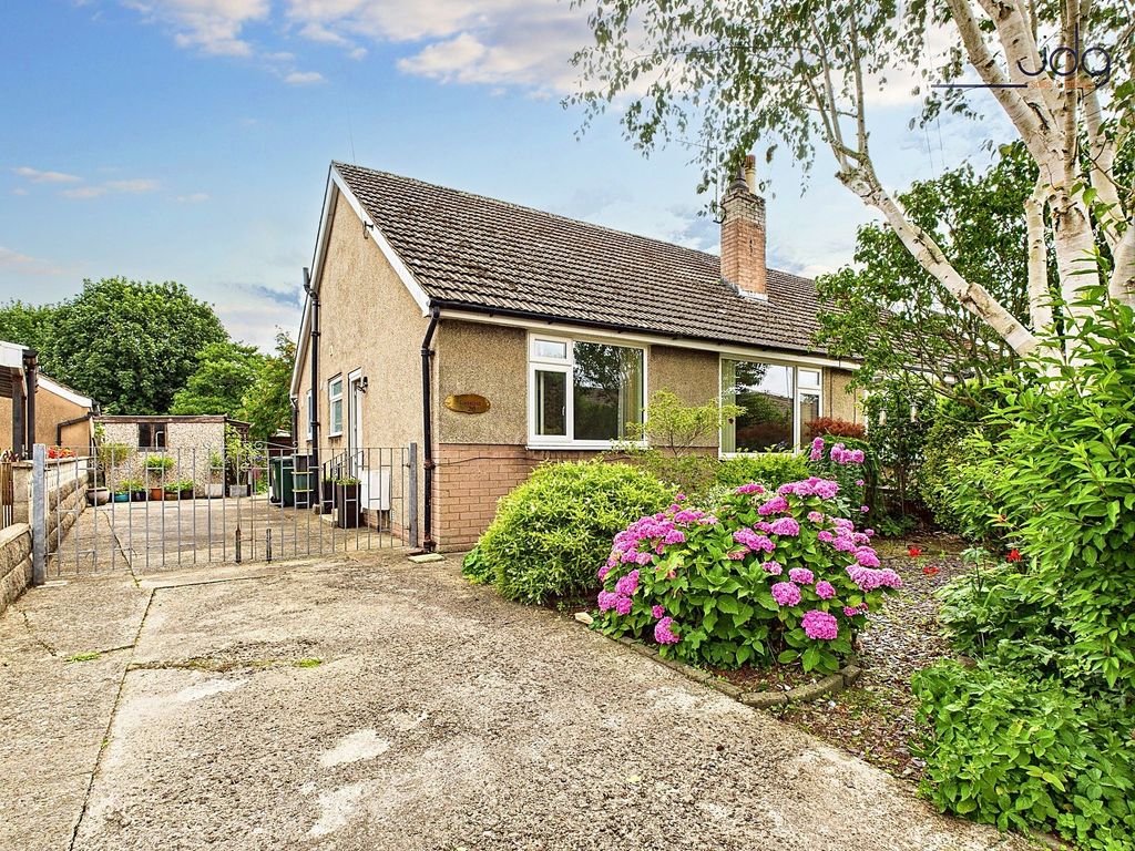 Property photo 1 of 12 Welcome To Leachfield Road