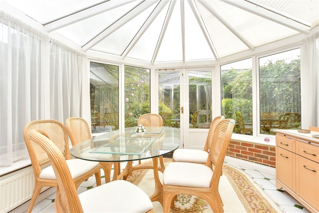 Property photo 1 of 9 Conservatory