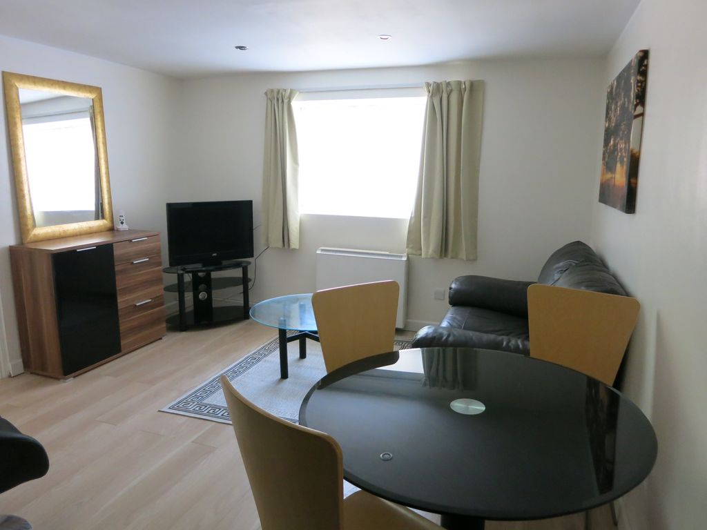 Property photo 2 of 6