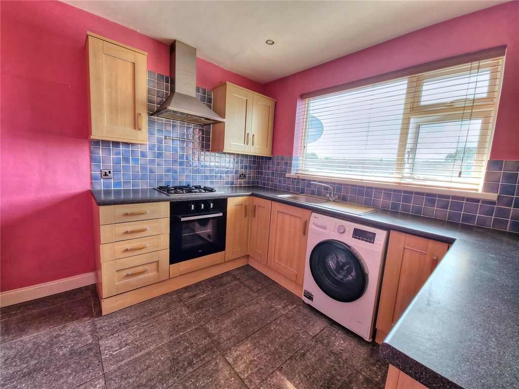 Property photo 3 of 10 Picture No. 04