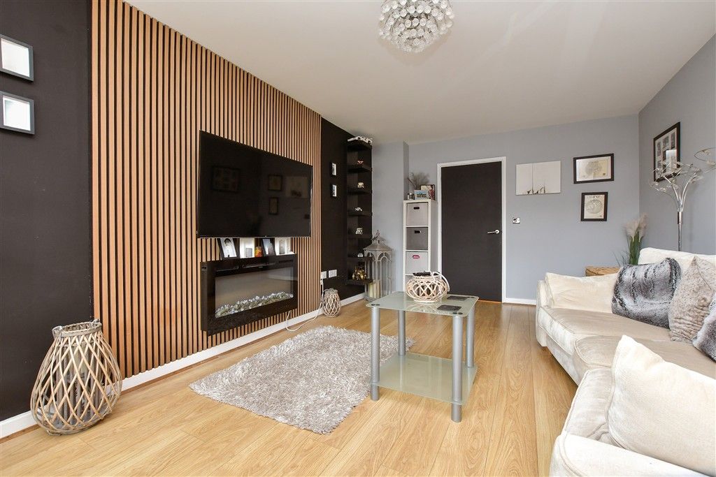 Property photo 3 of 15 Lounge/Diner