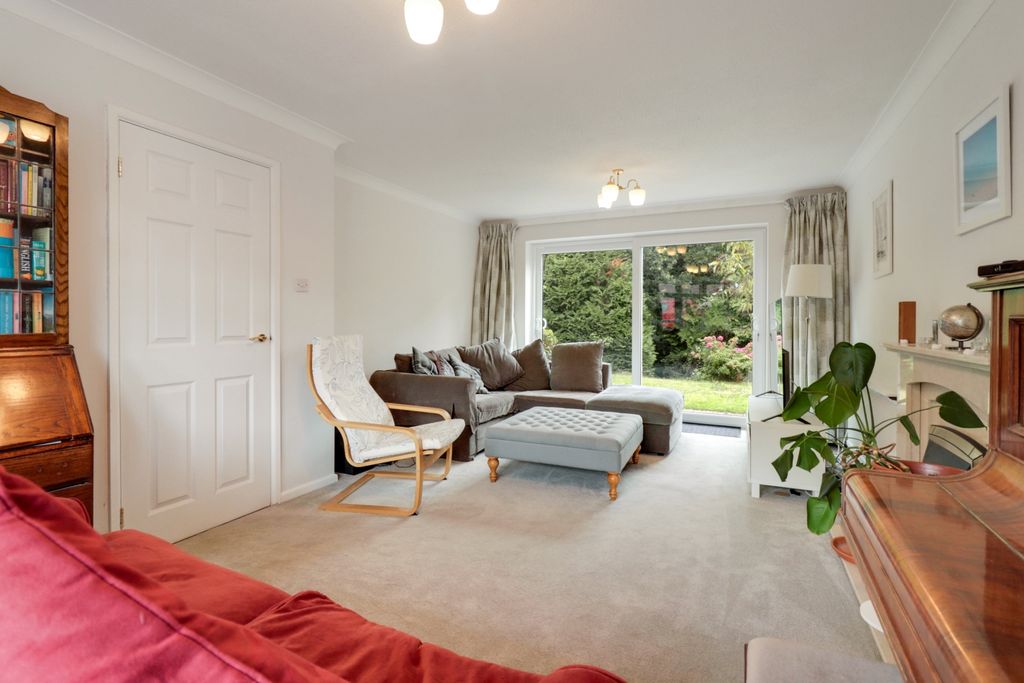 Property photo 3 of 15 Sitting Room