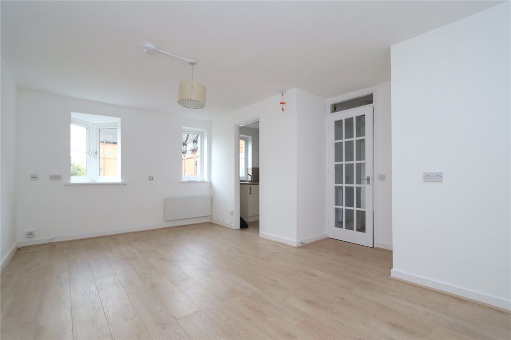 Property photo 3 of 10 Picture No. 04