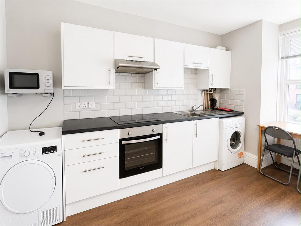 Property photo 1 of 23 Kitchen