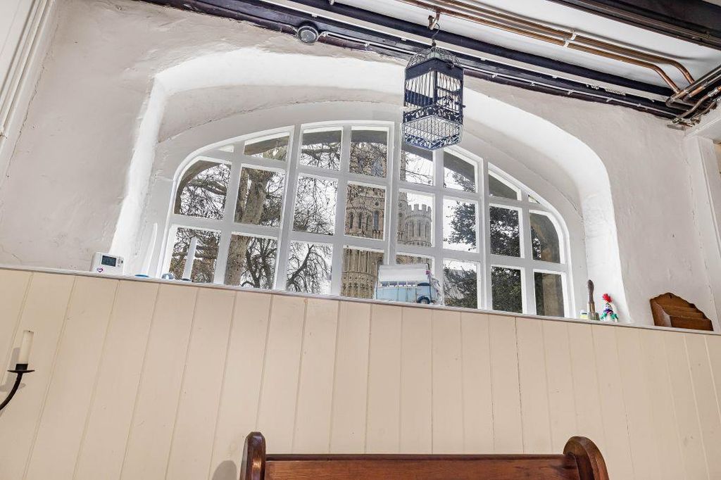 Property photo 3 of 47 82_74911.Jpg