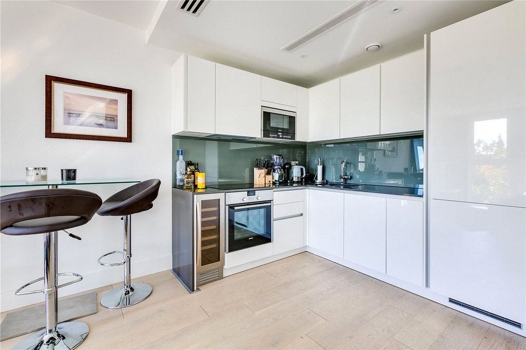 Property photo 3 of 10 Picture No. 07