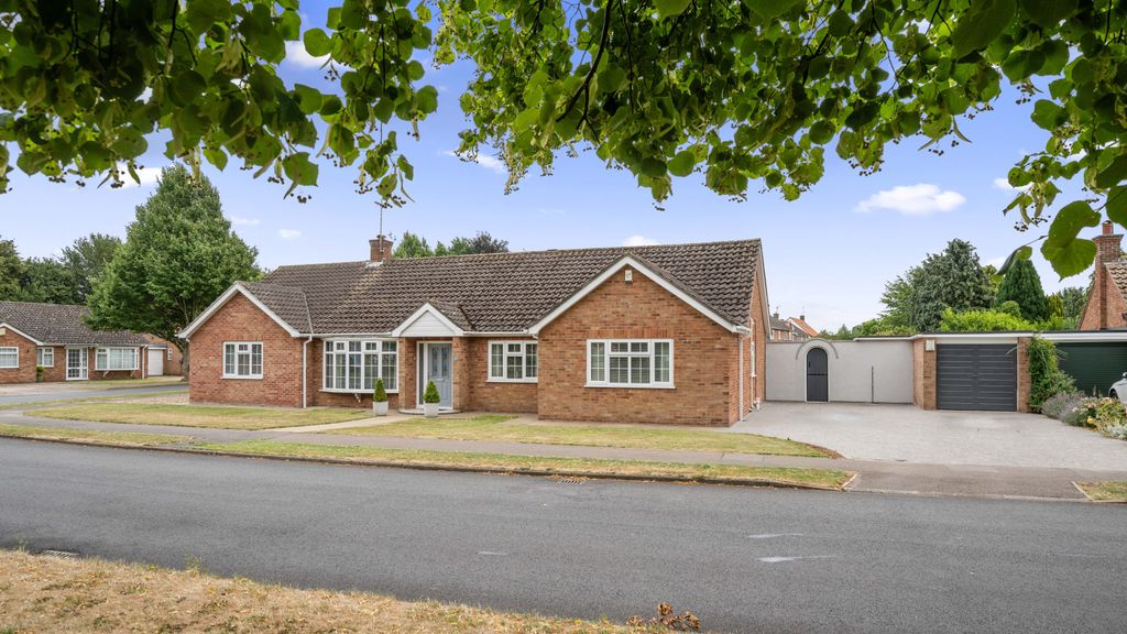 Property photo 1 of 24