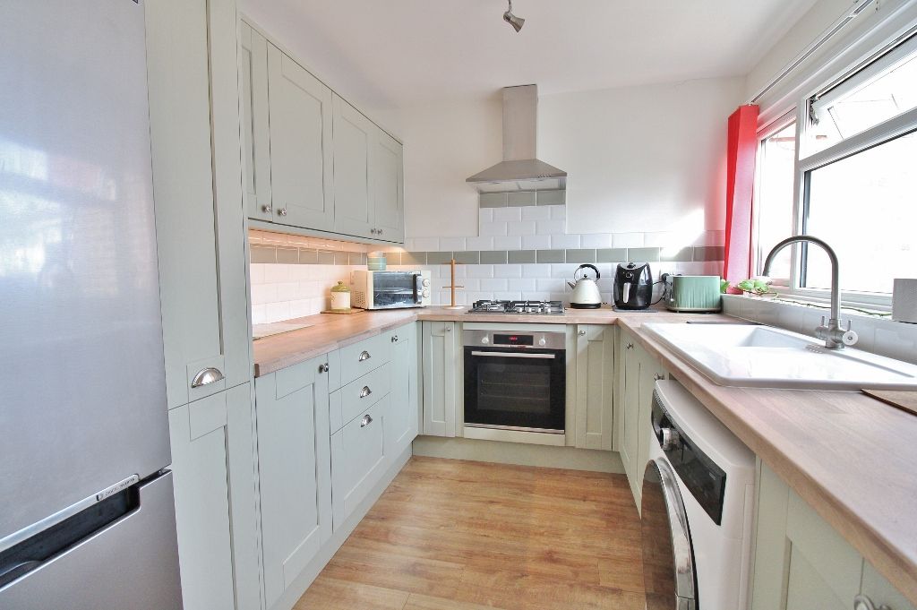 Property photo 2 of 21