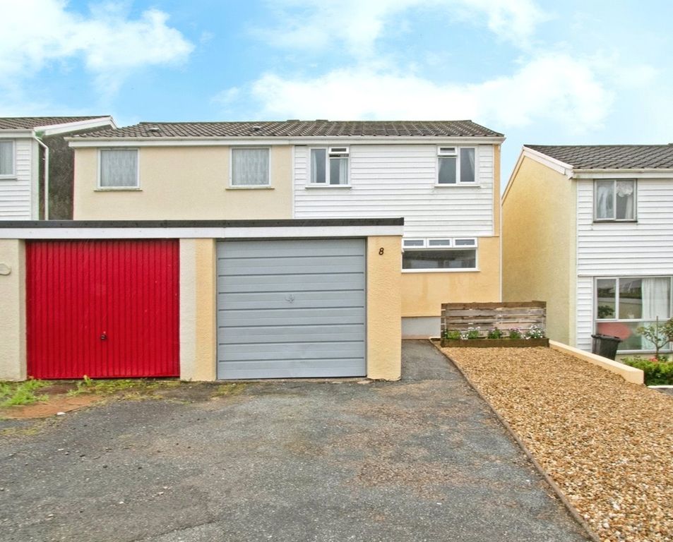 Property photo 1 of 17 Front