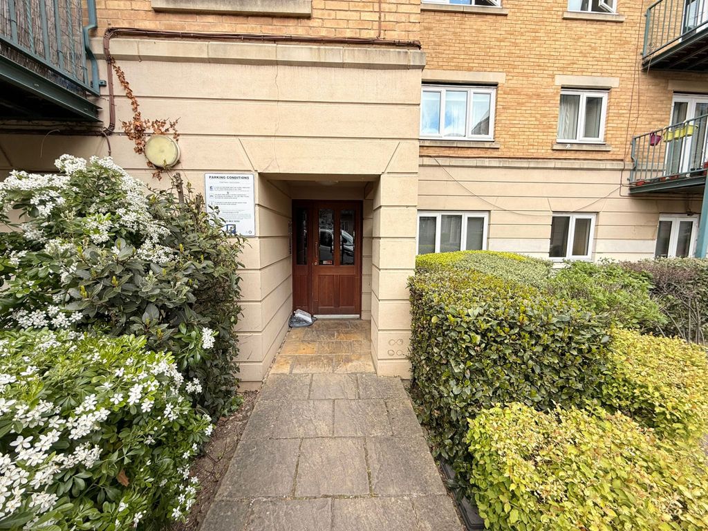 Property photo 3 of 24 Gallery