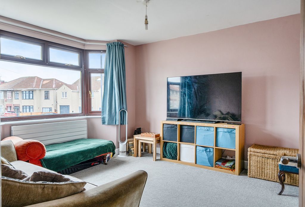 Property photo 3 of 18 1516981 (7).Jpg