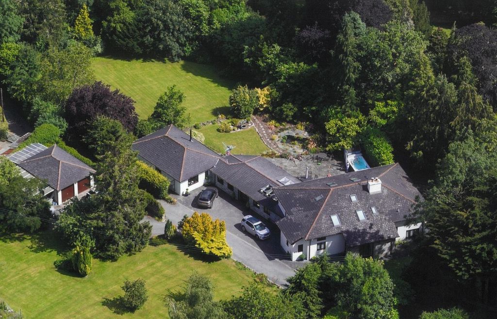 Property photo 1 of 35 Arial Photograph 2