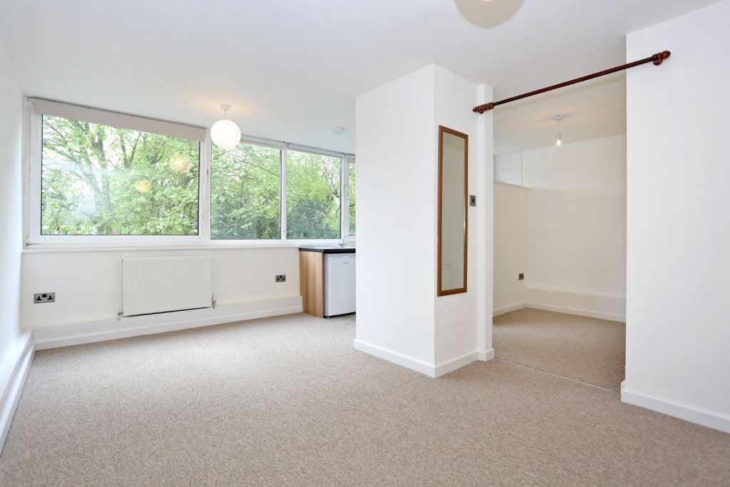 Property photo 2 of 13 Photo 2