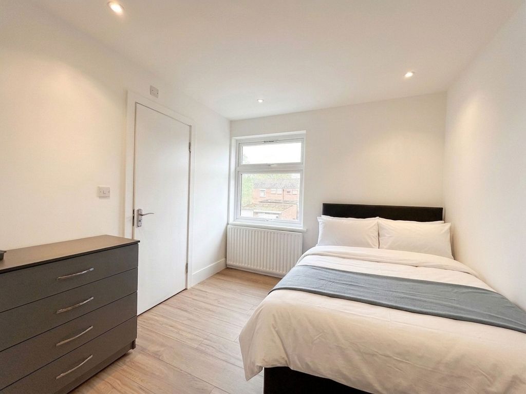 Property photo 1 of 11 Double Room