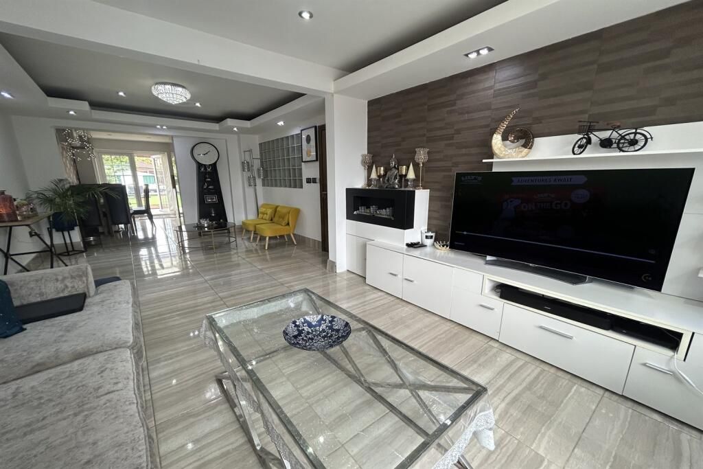 Property photo 3 of 20 Gallery