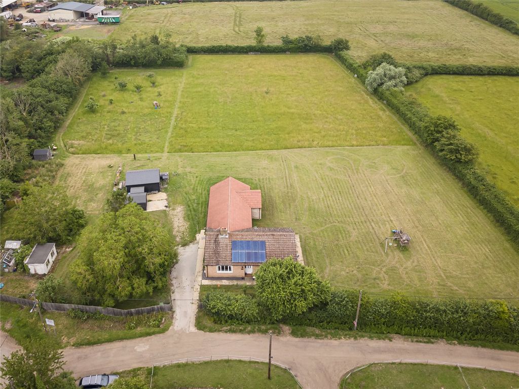 Property photo 1 of 33 Picture No. 36