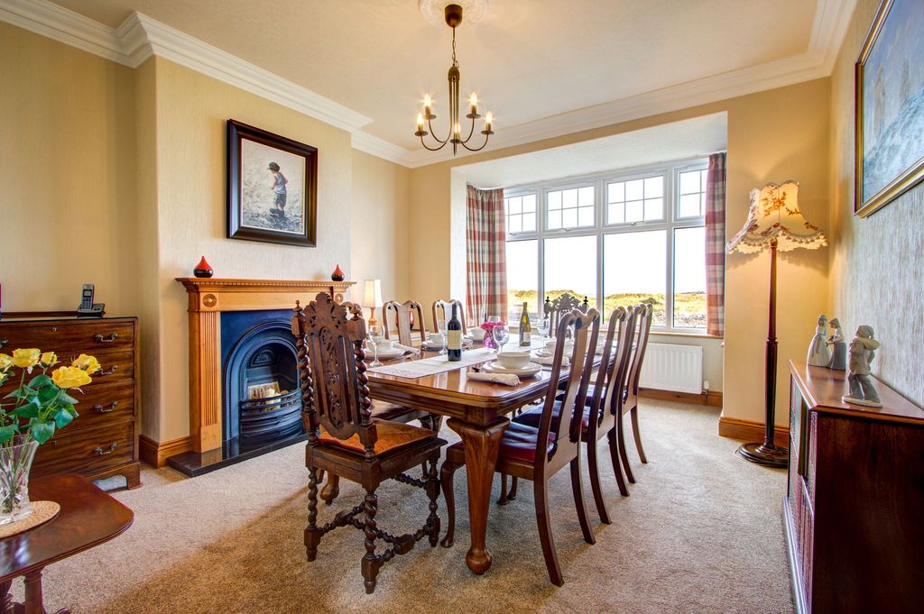 Property photo 2 of 39 Dining Room