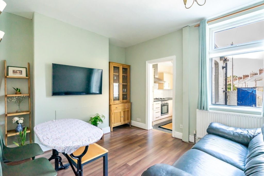 Property photo 2 of 15 Dining Room