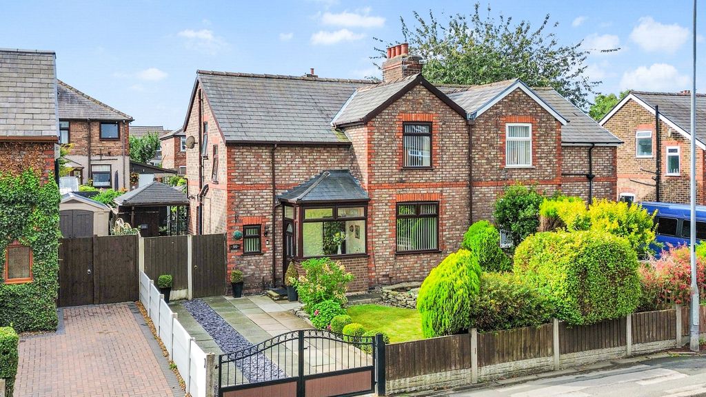 Property photo 1 of 31
