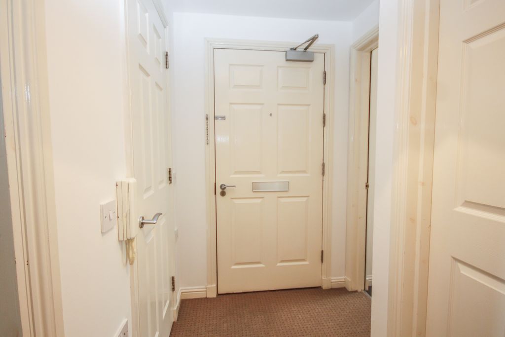 Property photo 3 of 15 66 Prestonfield - Small Redone-02