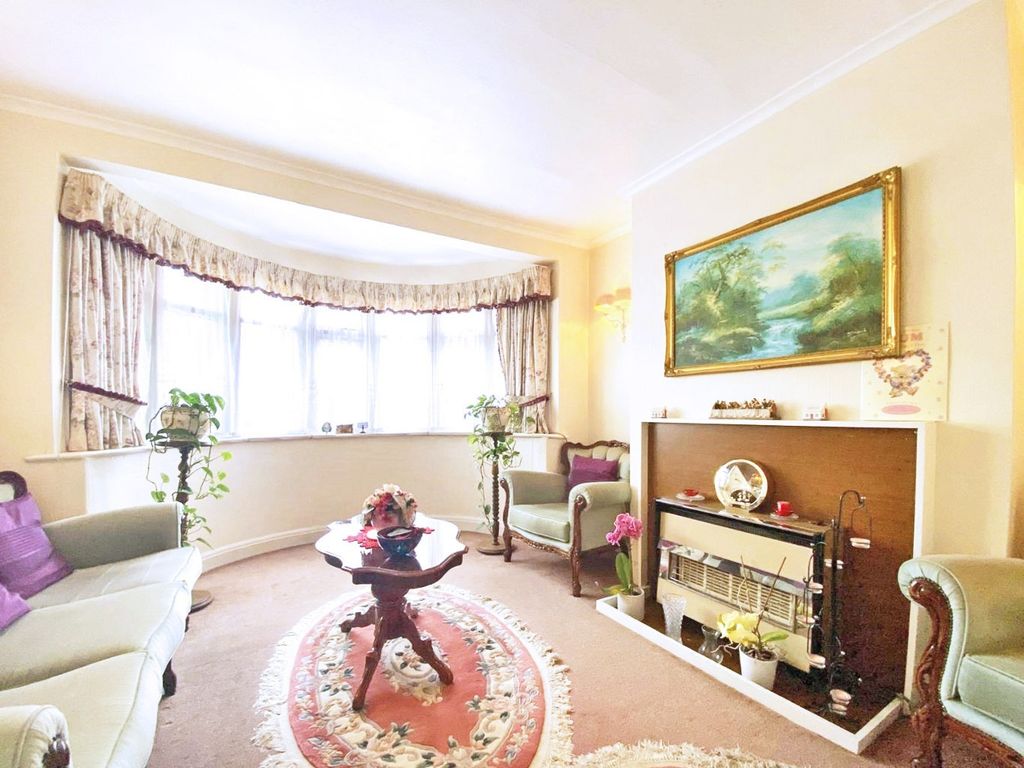 Property photo 3 of 10 5253233