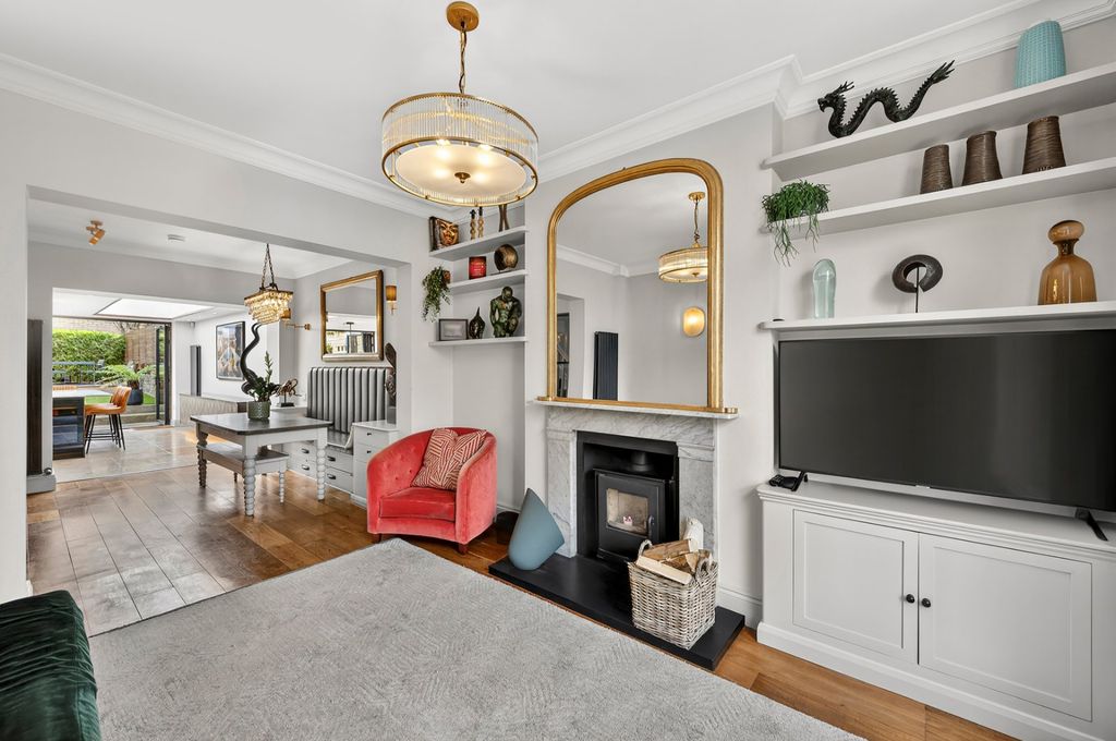 Property photo 2 of 15