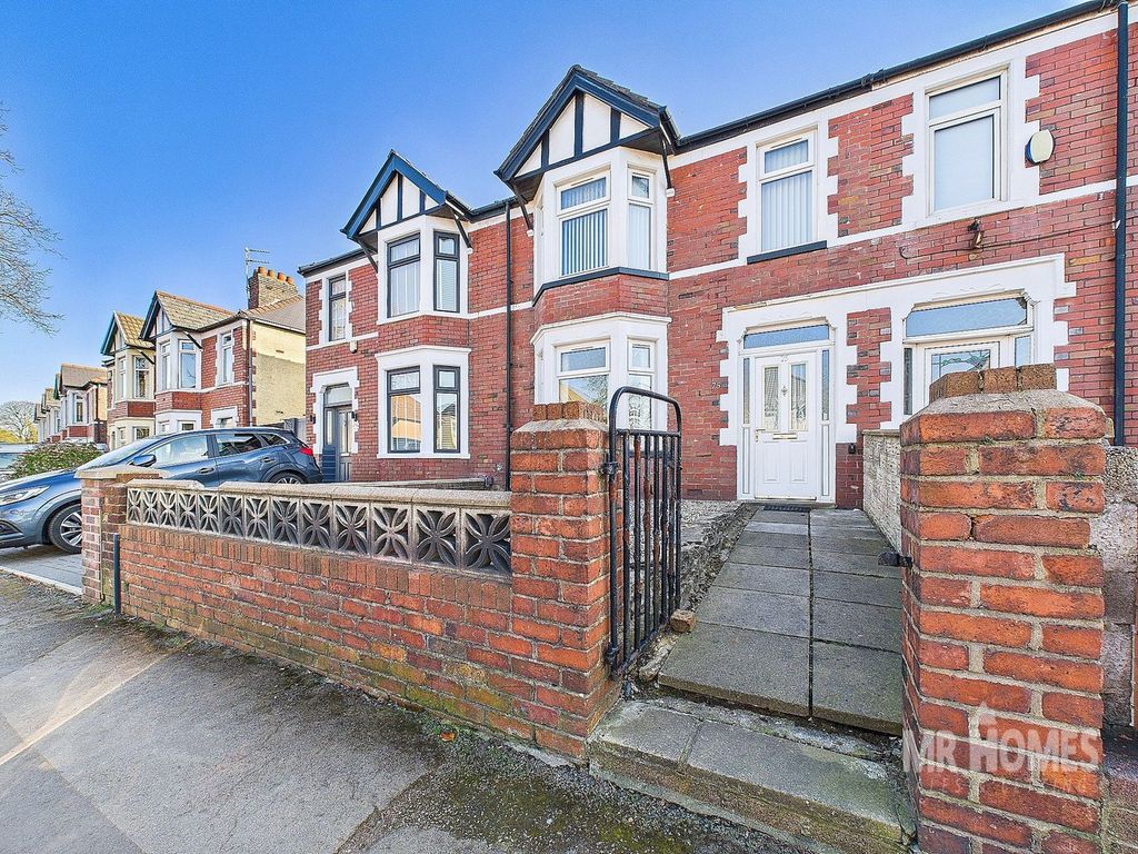 Property photo 1 of 33